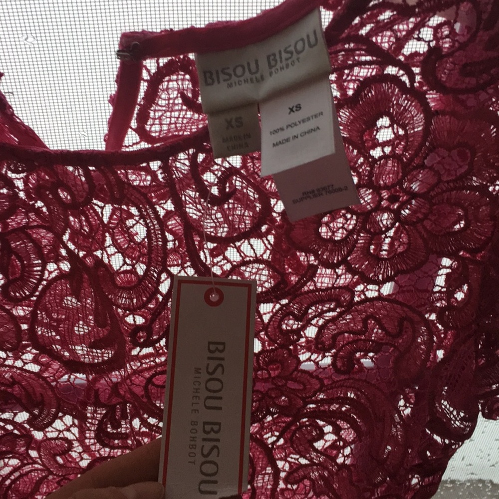 Pink lace blouse - Picture 3 of 5